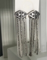 Серьги Arts&Crafts из бижутерного сплава с серебряным покрытием cо вставкой из стекла